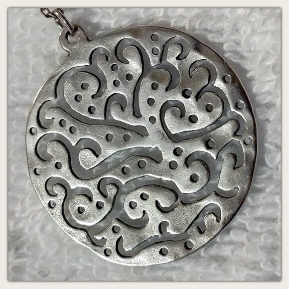 Silpada 925 Sterling Silver 'Cut Above' Necklace N2328 Disc Pendant on 18" Chain - Picture 2 of 7